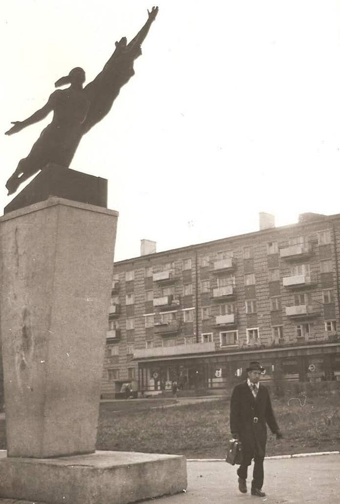 Фото с сайта : Скульптура «Покорение космоса» // CITY news : [сайт].—URL : https://mybelovo.ru/2021/04/12/skulptura-pokorenie-kosmosa/  (дата обращения 20.02.2024)