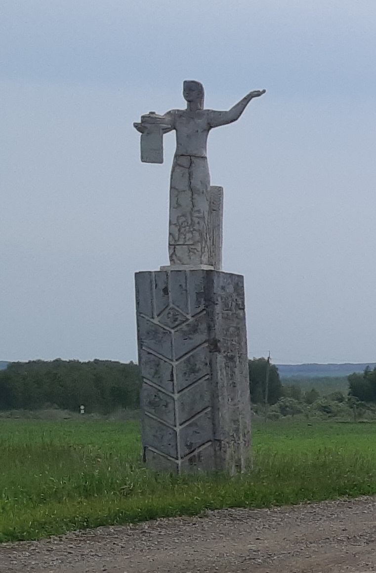 Фото зав.сельской библиотекой И.Н. Колошиной, 29.06.2023 (1)