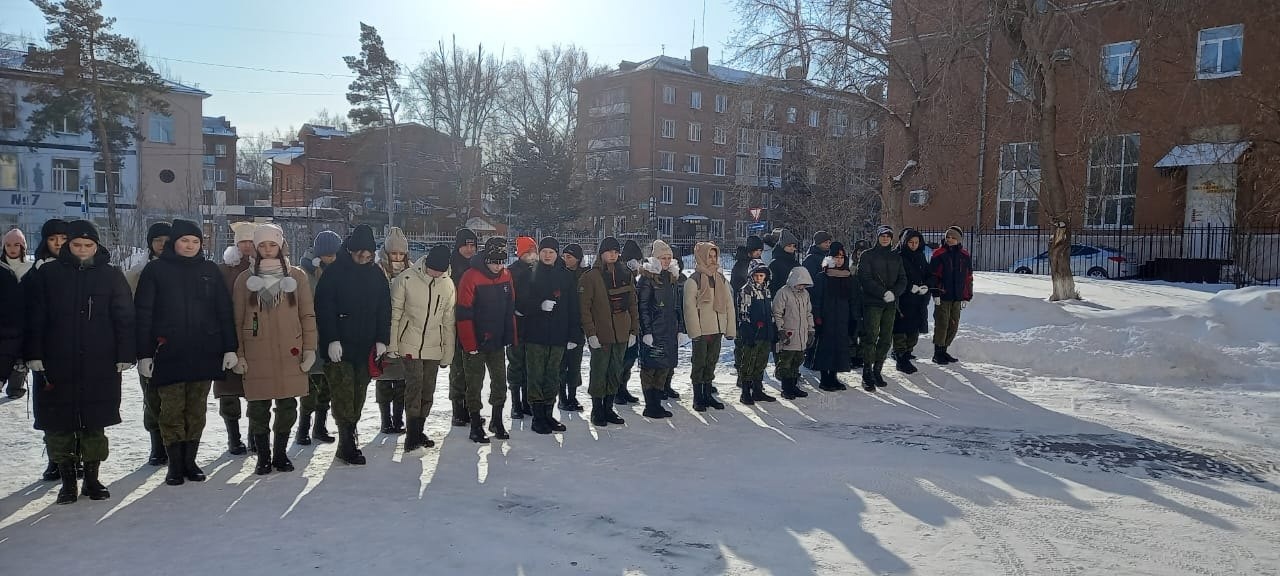 0 Открытие мемориальной доски Коробейникову А.Е. Фото из музея школы №10, 2024 г.