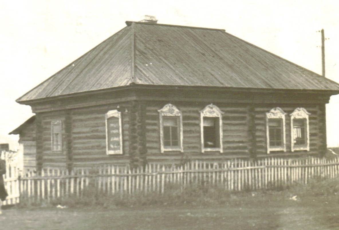 При церкви в 1891г открыта миссионерская школа